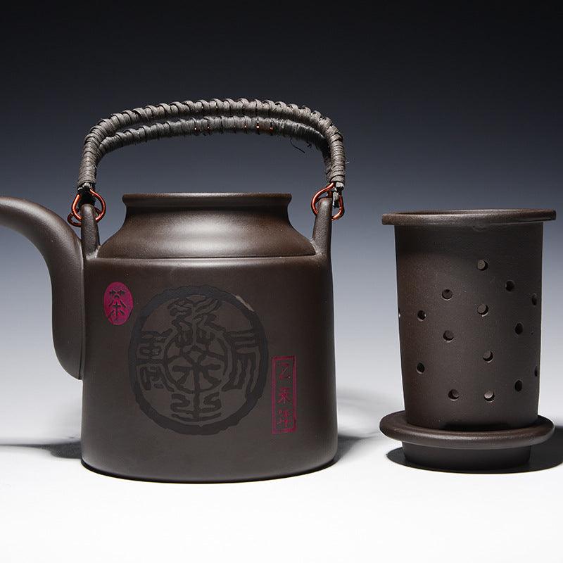 Théière artisanale en argile violette – 720 ml, anse en rotin ou cuivre